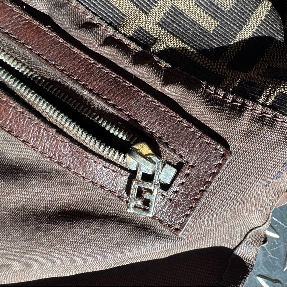 Fendi Vintage Zucca Baguette Shoulder Bag in Brown - Picture 16 of 16